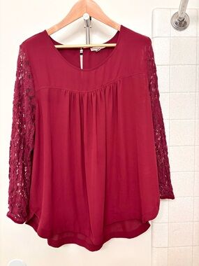 Lace-Sleeve Peasant Blouse in Wine